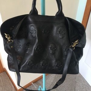 IOpelle Italian Leather Skull Tote